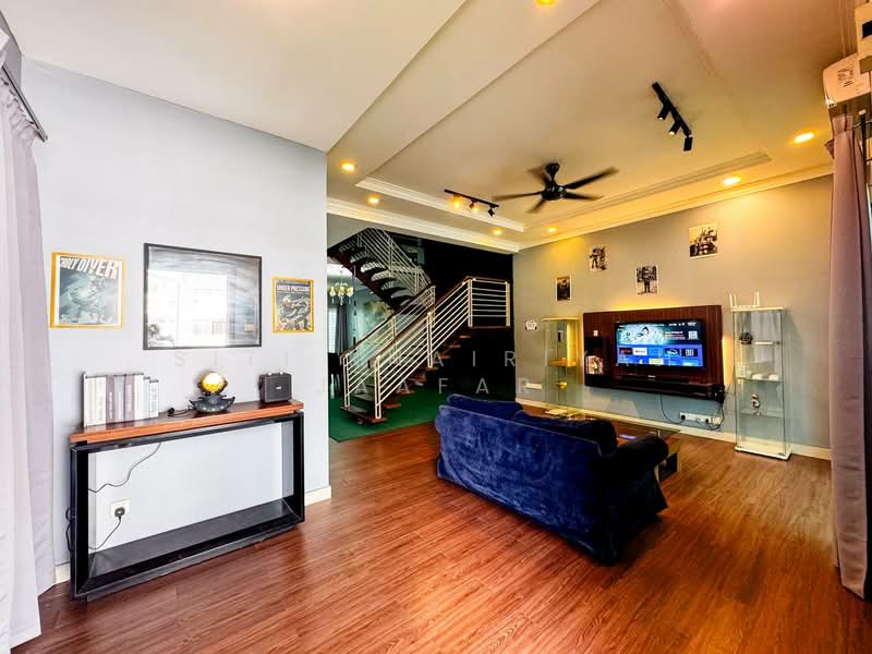 2-storey Terraced House for Sale in Denai Alam (Shah Alam) - SITI KHAIRIYAH JAAFAR - Living Room - PropertyGuru.com.my