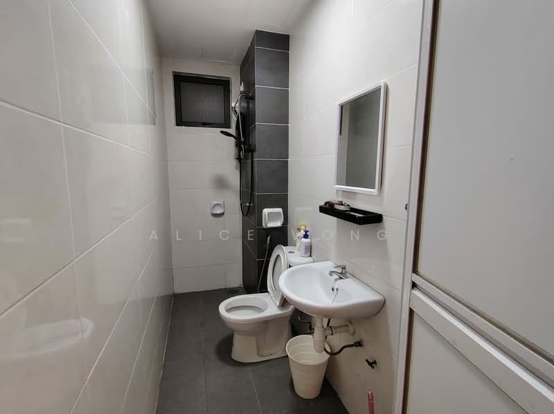 Servis Apartment untuk Disewa di Maple Residences @ Bandar Bestari Klang - Alice Wong - Bathroom - PropertyGuru.com.my