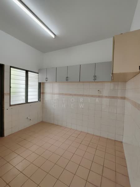 Terraced House for Rent in Kota Kemuning (Shah Alam) - Victoria Chew - Kitchen - PropertyGuru.com.my