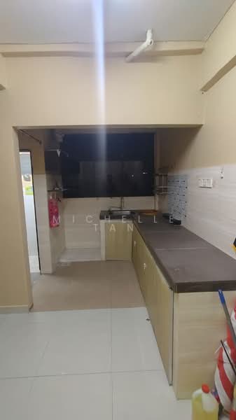 Pangsapuri untuk Dijual di Seri Perindu Apartment - Michelle Tan - Kitchen - PropertyGuru.com.my