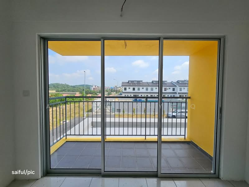 Rumah Teres 2 Tingkat untuk Dijual di Desa Seri Setia (Sepang) - Amirul Nasyriq - Balcony - PropertyGuru.com.my