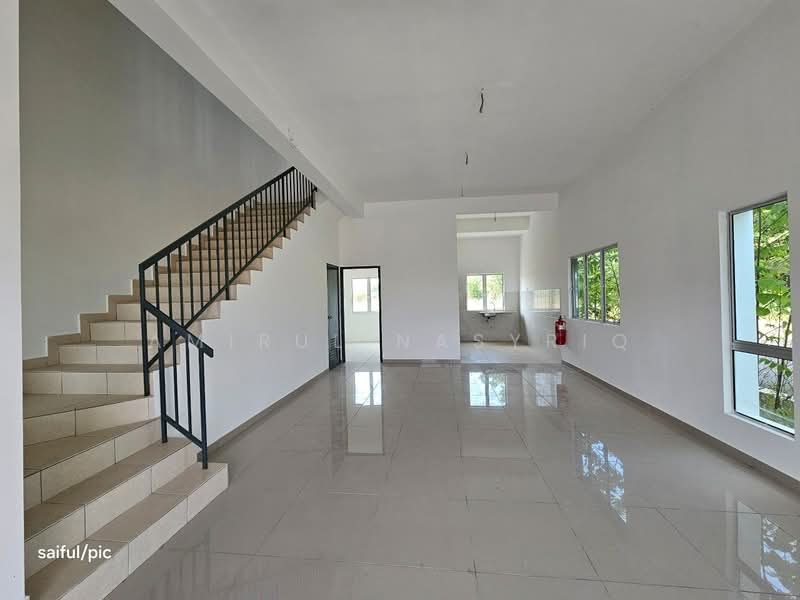 Rumah Teres 2 Tingkat untuk Dijual di Desa Seri Setia (Sepang) - Amirul Nasyriq - Living Room - PropertyGuru.com.my