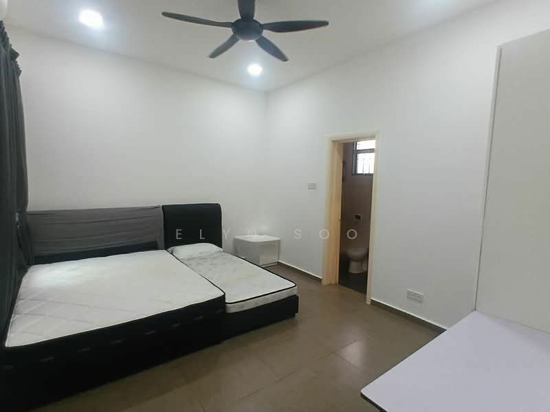 Rumah Berkembar untuk Disewa di Kota Kemuning (Shah Alam) - Elyn Soo - Bedroom - PropertyGuru.com.my