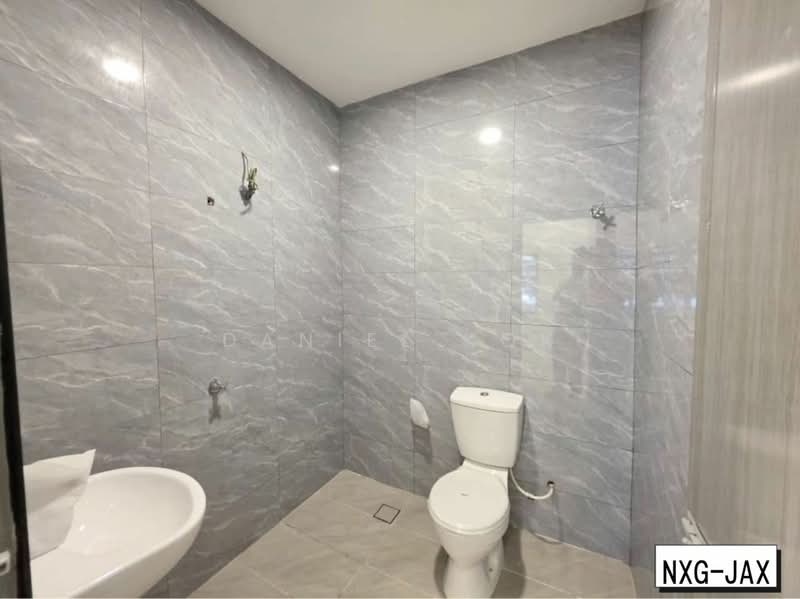 Rumah Teres 1 Tingkat untuk Dijual di Taman Melawis (Klang) - Daniel Kok - Bathroom - PropertyGuru.com.my