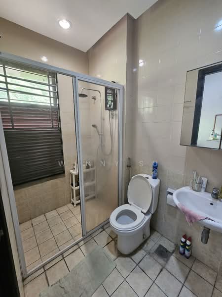 Rumah Teres 2 Tingkat untuk Dijual di Bukit Jelutong (Shah Alam) - Winny Su - Bathroom - PropertyGuru.com.my