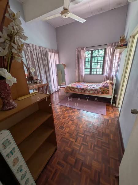 Rumah Teres 4 Tingkat untuk Dijual di Ampang Jaya (Ampang) - Cik Maya Abdul - Bedroom - PropertyGuru.com.my