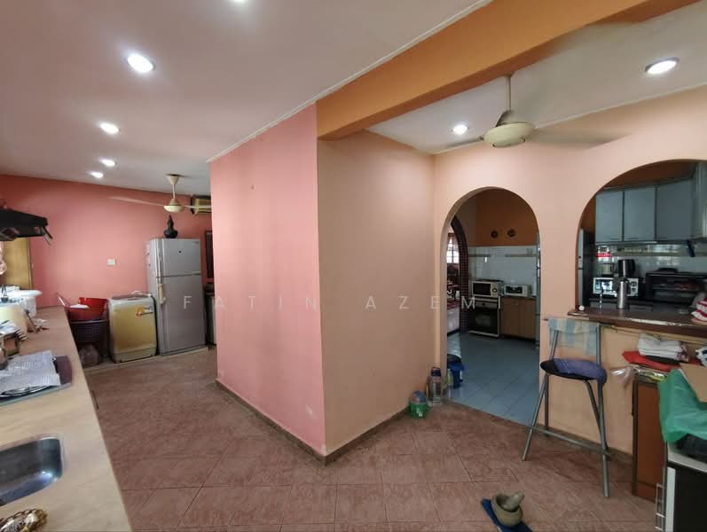 2-storey Terraced House for Sale in Usj 11 (Subang Jaya) - Fatin Azemi - Kitchen - PropertyGuru.com.my