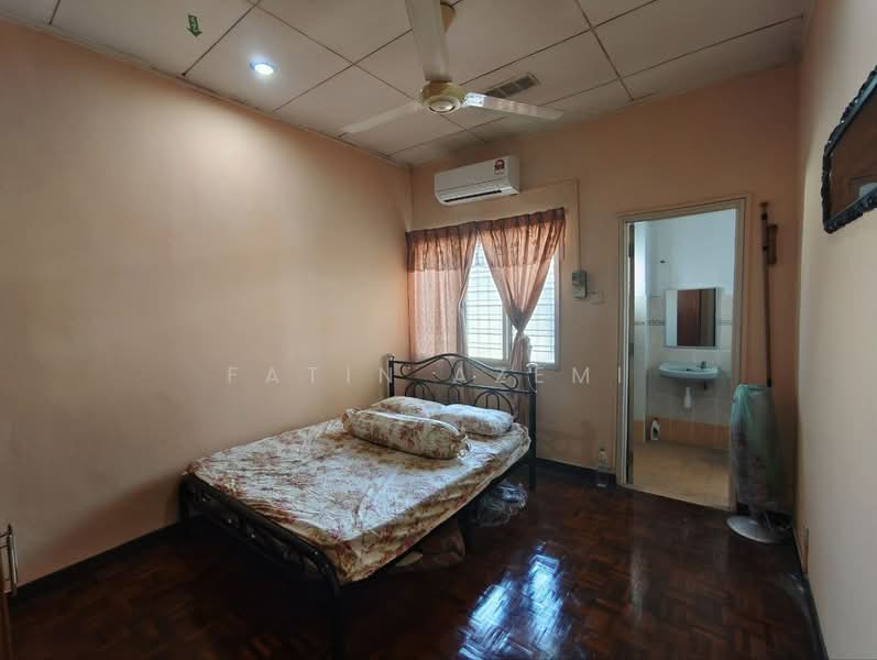 2-storey Terraced House for Sale in Usj 11 (Subang Jaya) - Fatin Azemi - Bedroom - PropertyGuru.com.my