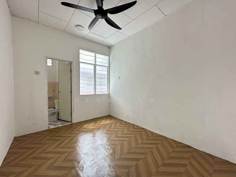 Rumah Teres 2 Tingkat untuk Dijual di Sungai Petani (Kedah) - Henry Ng - Bathroom - PropertyGuru.com.my