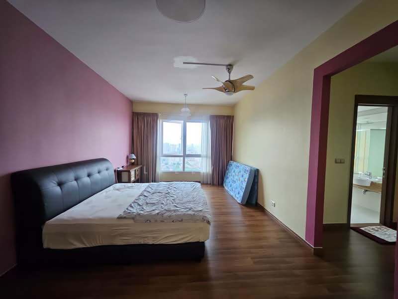 Kondominium untuk Dijual di Central Park condominium - Lilly . - Bedroom - PropertyGuru.com.my