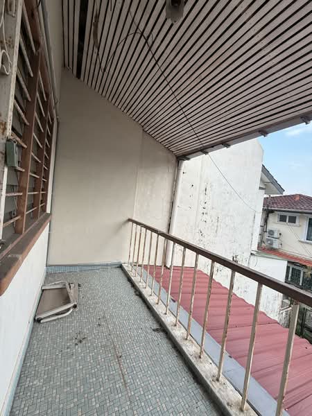 2-storey Terraced House for Sale in Taman Pelangi (Johor Bahru) - Loh Lee Peng - Balcony - PropertyGuru.com.my