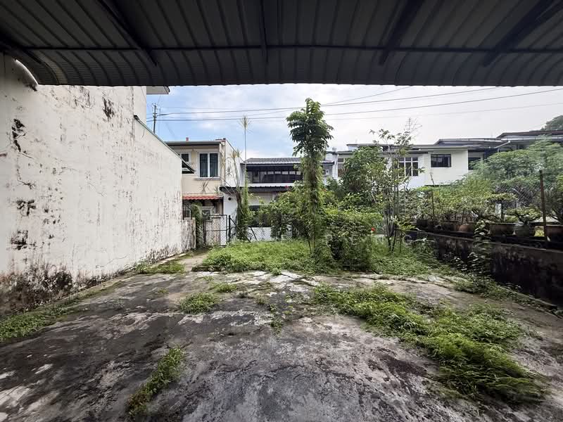 2-storey Terraced House for Sale in Taman Pelangi (Johor Bahru) - Loh Lee Peng - Exterior - PropertyGuru.com.my