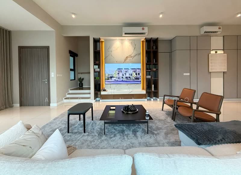 3-storey Terraced House for Sale in Seksyen U15 (Shah Alam) - Amirul Nasyriq - Living Room - PropertyGuru.com.my