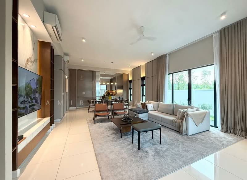3-storey Terraced House for Sale in Seksyen U15 (Shah Alam) - Amirul Nasyriq - Living Room - PropertyGuru.com.my