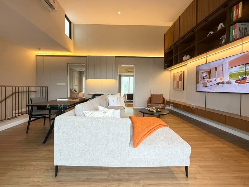 3-storey Terraced House for Sale in Seksyen U15 (Shah Alam) - Amirul Nasyriq - Living Room - PropertyGuru.com.my