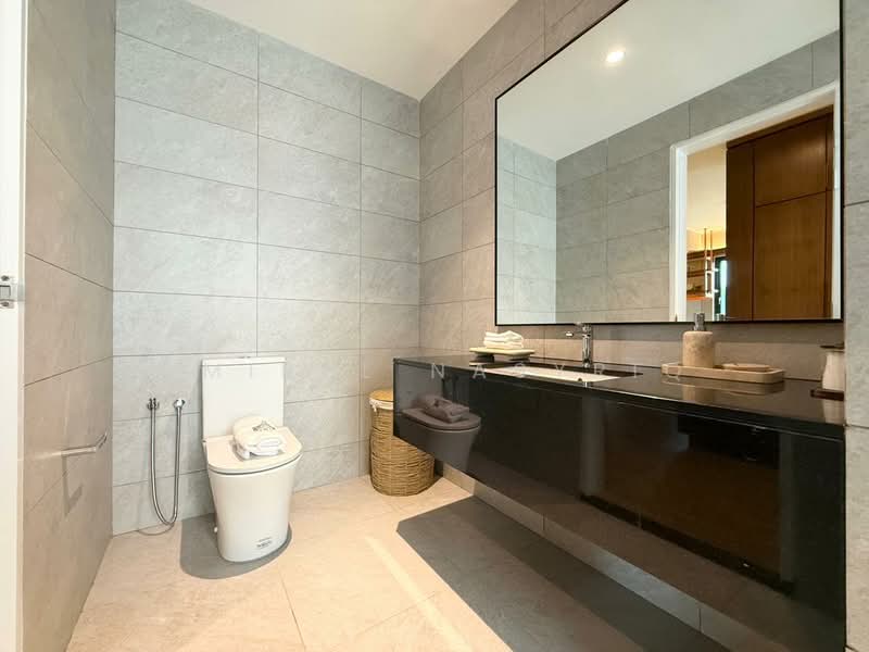 3-storey Terraced House for Sale in Seksyen U15 (Shah Alam) - Amirul Nasyriq - Bathroom - PropertyGuru.com.my