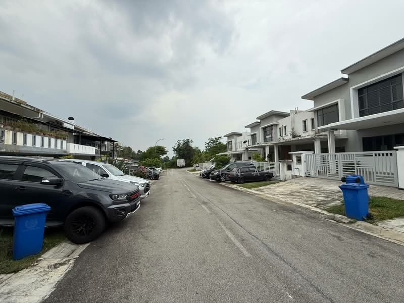 Rumah Teres untuk Dijual di Aman Putri (Sungai Buloh) - Amirun Kinanah - Exterior - PropertyGuru.com.my