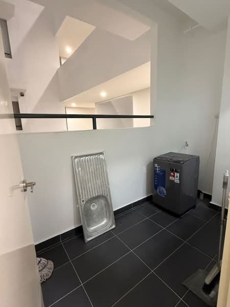 Kondominium untuk Disewa di Brezza Hill - ivan lee - Interior - PropertyGuru.com.my