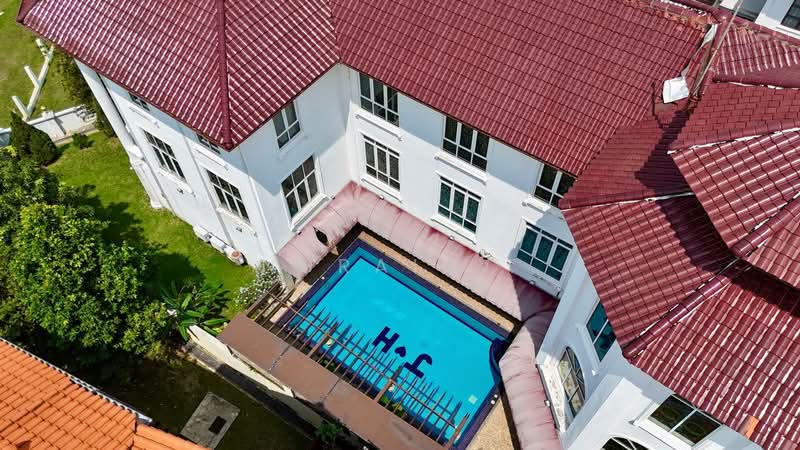 Rumah Banglo untuk Dijual di Seksyen 8 (Shah Alam) - Nurain . - Exterior - PropertyGuru.com.my