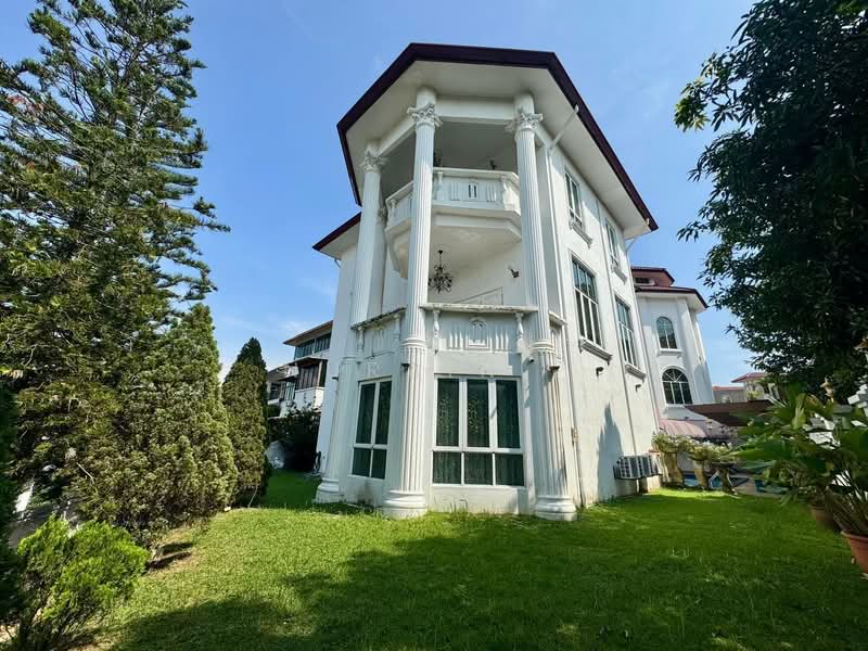 Rumah Banglo untuk Dijual di Seksyen 8 (Shah Alam) - Nurain . - Exterior - PropertyGuru.com.my