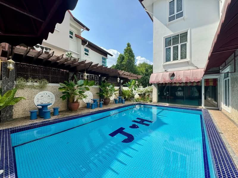Rumah Banglo untuk Dijual di Seksyen 8 (Shah Alam) - Nurain . - Exterior - PropertyGuru.com.my