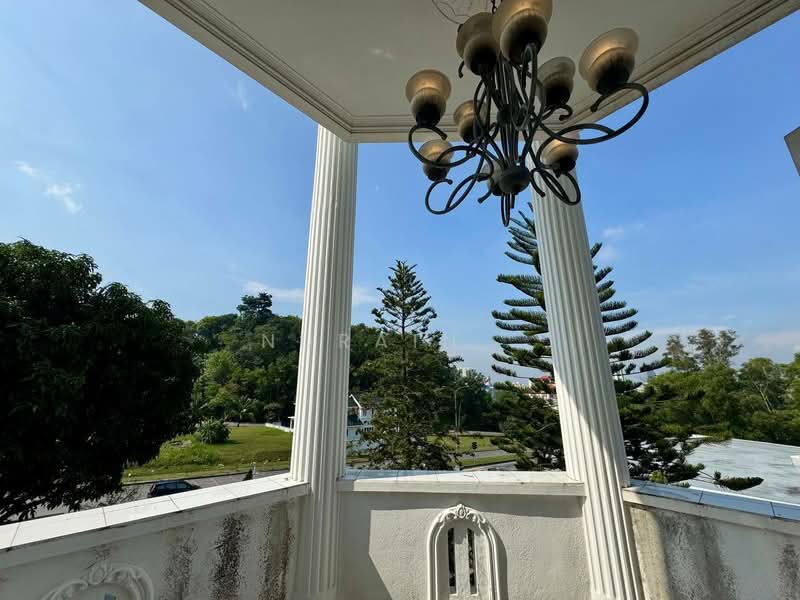 Rumah Banglo untuk Dijual di Seksyen 8 (Shah Alam) - Nurain . - View - PropertyGuru.com.my