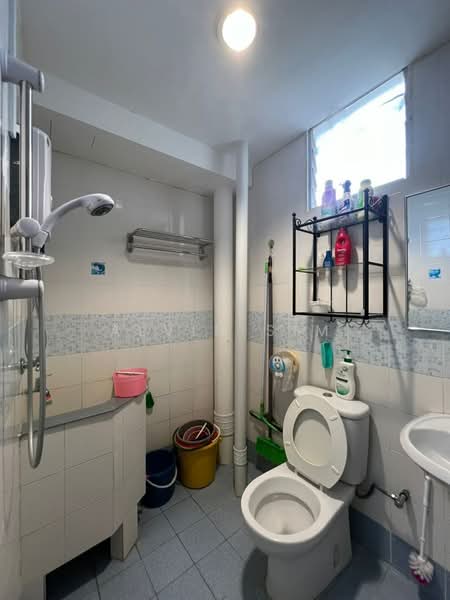Apartment for Sale at Desa Alor Vista - Alvin Sim - Bathroom - PropertyGuru.com.my