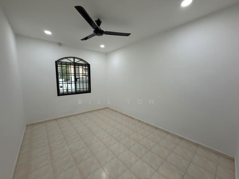 1.5-storey Terraced House for Sale in Taman Pulai Utama (Skudai) - Bill Toh - Interior - PropertyGuru.com.my