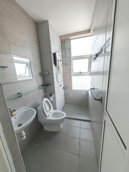 Servis Apartment untuk Dijual di D'carlton (Residensi Seri Mega) - Ee Fong Toh - Bathroom - PropertyGuru.com.my