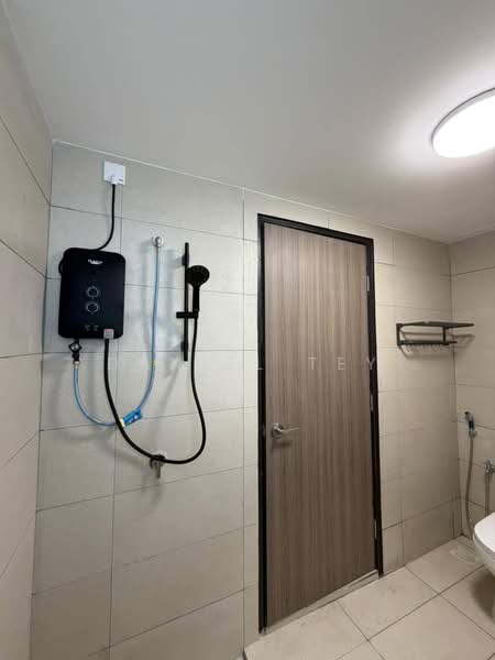 Service Residence for Rent at Vista Tiara (MBW Bay) - Daniel Tey - Bathroom - PropertyGuru.com.my