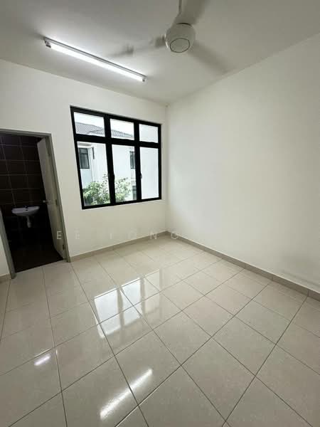 2-storey Terraced House for Sale in Taman Austin Duta (Tebrau) - Ee Fong Toh - PropertyGuru.com.my