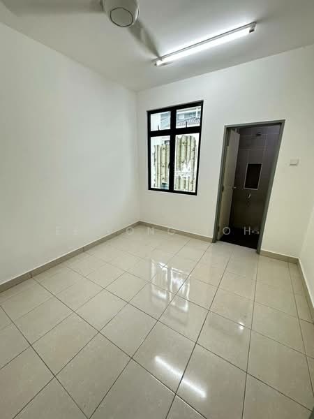 2-storey Terraced House for Sale in Taman Austin Duta (Tebrau) - Ee Fong Toh - PropertyGuru.com.my