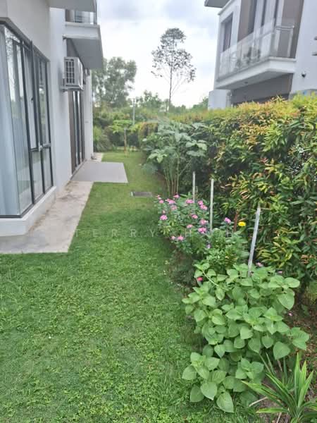 Rumah Teres 2 Tingkat untuk Dijual di Diamond City (Semenyih) - Terry Hoh - Exterior - PropertyGuru.com.my