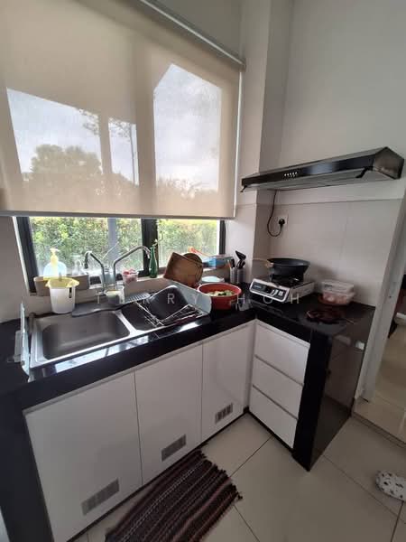 Rumah Teres 2 Tingkat untuk Dijual di Diamond City (Semenyih) - Terry Hoh - Kitchen - PropertyGuru.com.my