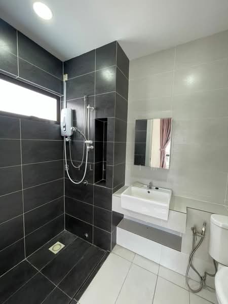2-storey Terraced House for Rent in Eco Grandeur (Puncak Alam) - Bill Lim - Bathroom - PropertyGuru.com.my