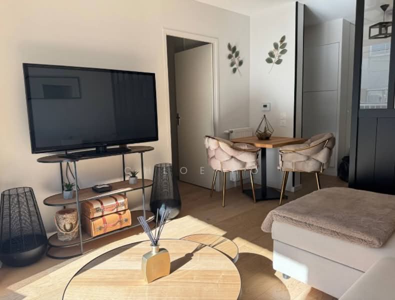Condominium for Sale at Lakefront Residence - Chloe Ho - Living Room - PropertyGuru.com.my