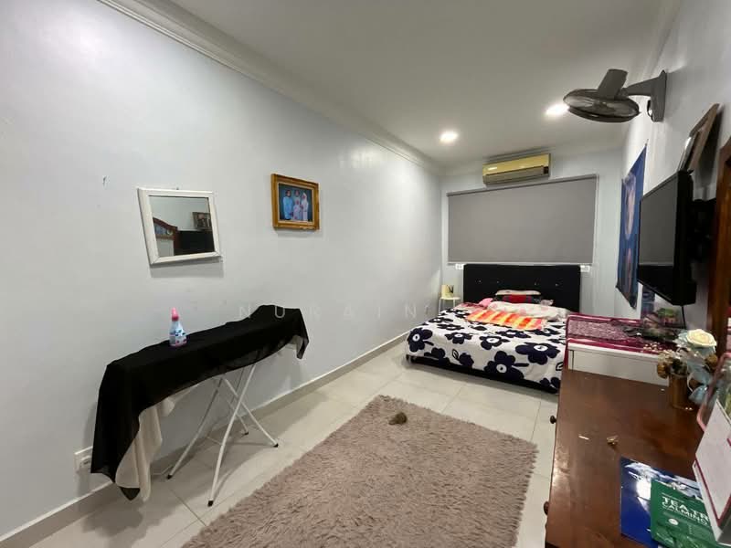 Rumah Teres 2 Tingkat untuk Dijual di Seksyen 27 (Shah Alam) - Nurain . - Bedroom - PropertyGuru.com.my