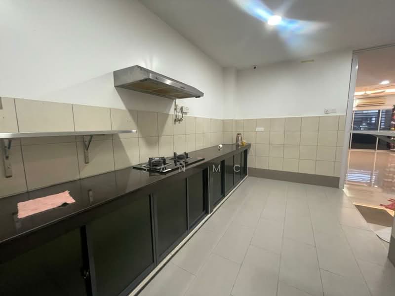 Rumah Teres 2 Tingkat untuk Disewa di Taman Bangi Villa (Bangi) - San MC - Kitchen - PropertyGuru.com.my