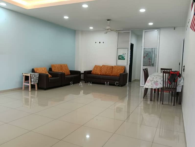Rumah Teres 2 Tingkat untuk Disewa di Taman Bangi Villa (Bangi) - San MC - Living Room - PropertyGuru.com.my
