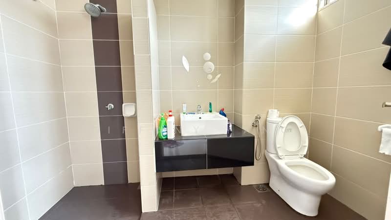 Rumah Teres 2 Tingkat untuk Dijual di M Residence (Rawang) - Tiffany Yang - Bathroom - PropertyGuru.com.my