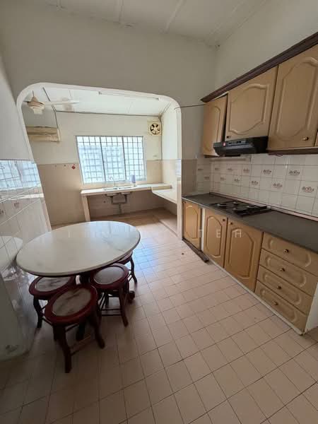 2-storey Terraced House for Sale in Usj 6 (Subang Jaya) - Irwint Teh - Kitchen - PropertyGuru.com.my