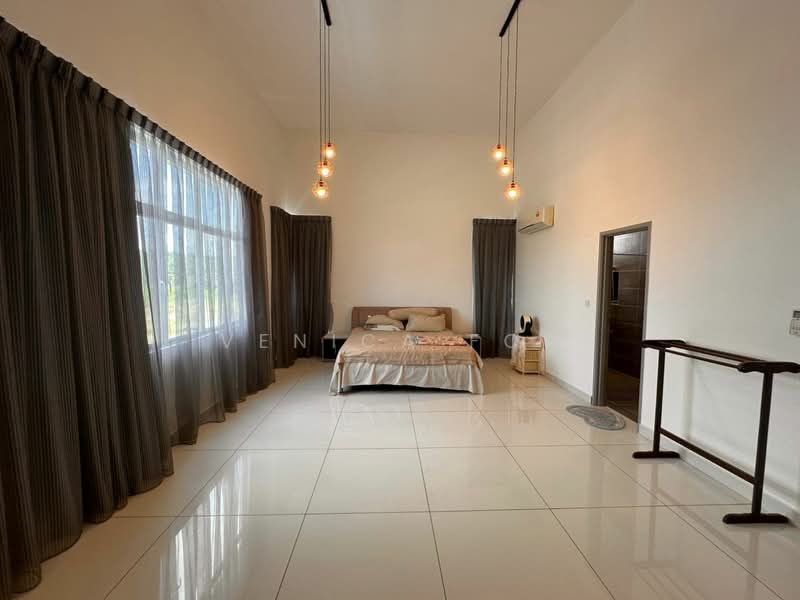 Semi-Detached House for Sale in Taman Mutiara Rini (Skudai) - Venica For - Bedroom - PropertyGuru.com.my