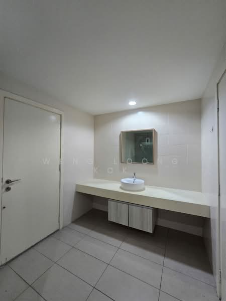Kondominium untuk Dijual di Ceriaan Kiara - Weng Loong Kok - Bathroom - PropertyGuru.com.my