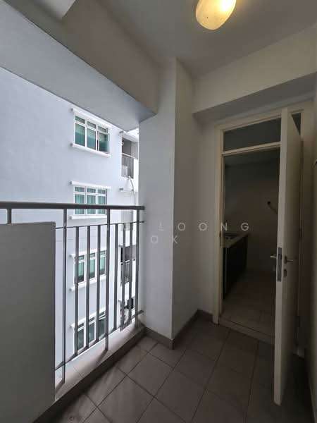 Kondominium untuk Dijual di Ceriaan Kiara - Weng Loong Kok - Balcony - PropertyGuru.com.my