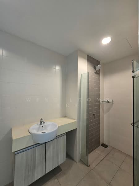 Kondominium untuk Dijual di Ceriaan Kiara - Weng Loong Kok - Bathroom - PropertyGuru.com.my