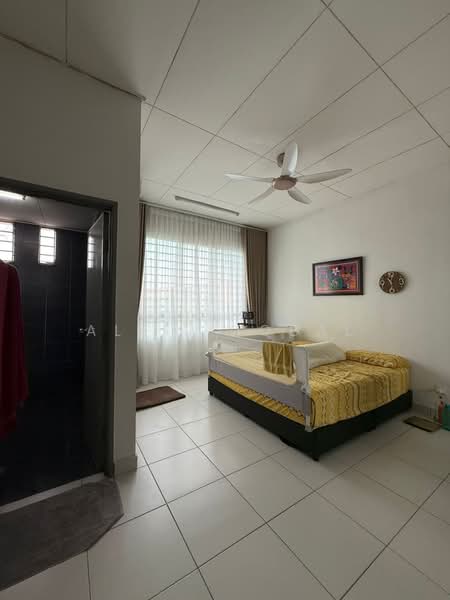 Rumah Teres 2 Tingkat untuk Dijual di Seksyen 33 (Shah Alam) - Aliff Iqbal - PropertyGuru.com.my
