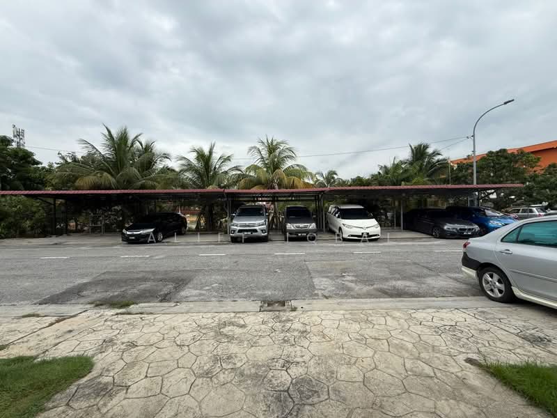 Rumah Teres 2 Tingkat untuk Dijual di Seksyen 33 (Shah Alam) - Aliff Iqbal - PropertyGuru.com.my