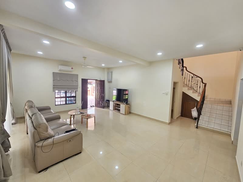 Rumah Teres 2 Tingkat untuk Dijual di Bukit Jelutong (Shah Alam) - Winny Su - Living Room - PropertyGuru.com.my