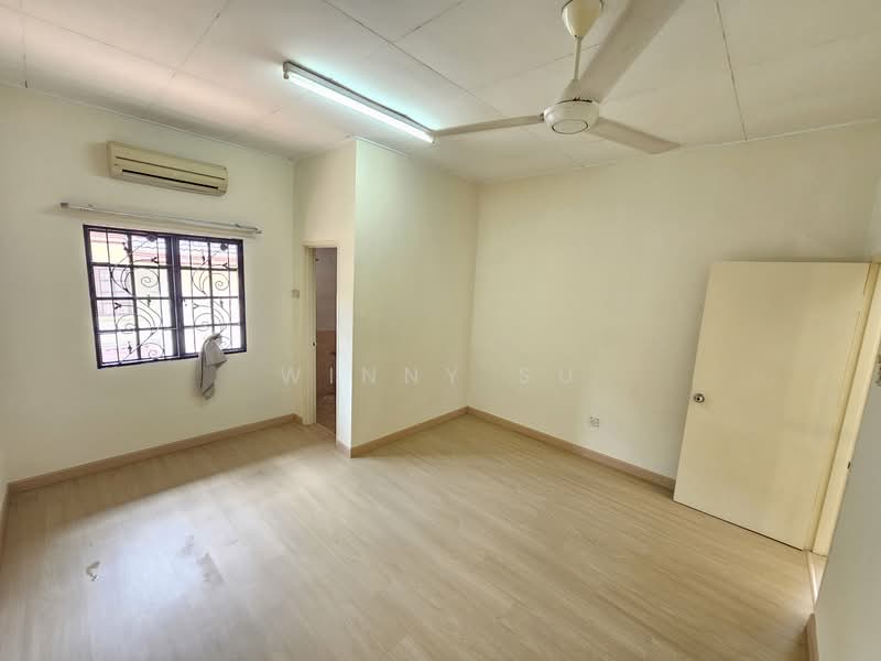 Rumah Teres 2 Tingkat untuk Dijual di Bukit Jelutong (Shah Alam) - Winny Su - PropertyGuru.com.my