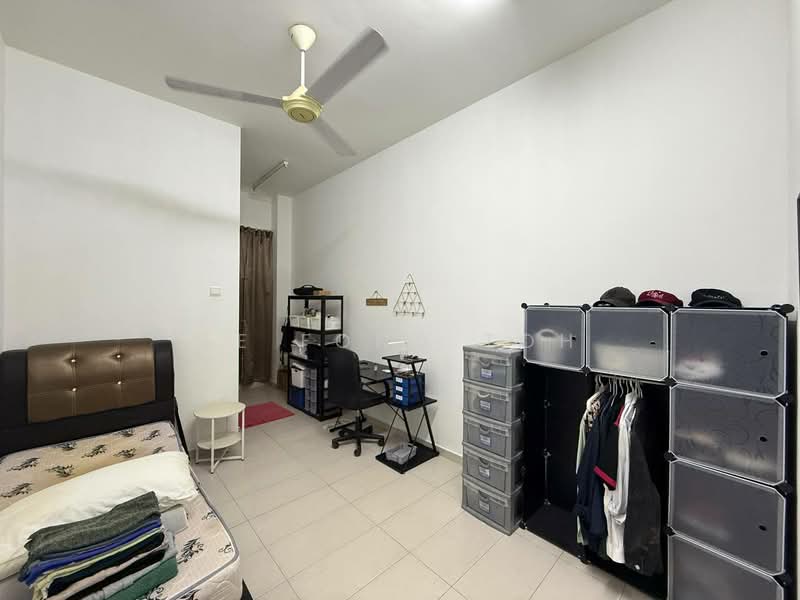 Rumah Teres 2 Tingkat untuk Dijual di Taman Dato' Chellam (Ulu Tiram) - Ee Fong Toh - Bedroom - PropertyGuru.com.my